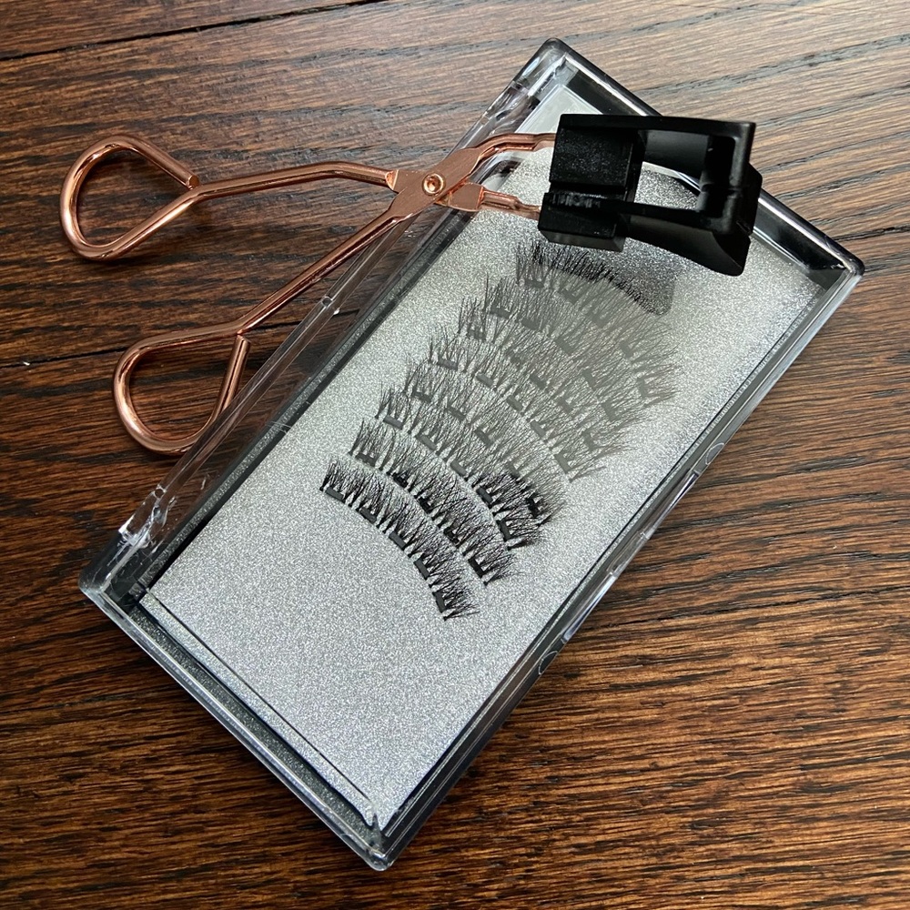 Magnetic reusable eye lashes. 2 sets